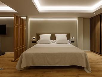 Signature room with jacuzzi