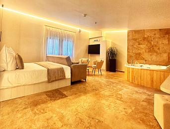 Junior Suite with Jacuzzi